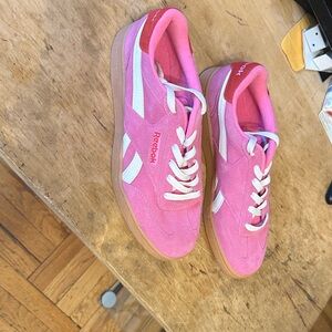 Reebok Women's Pink and White Sneakers